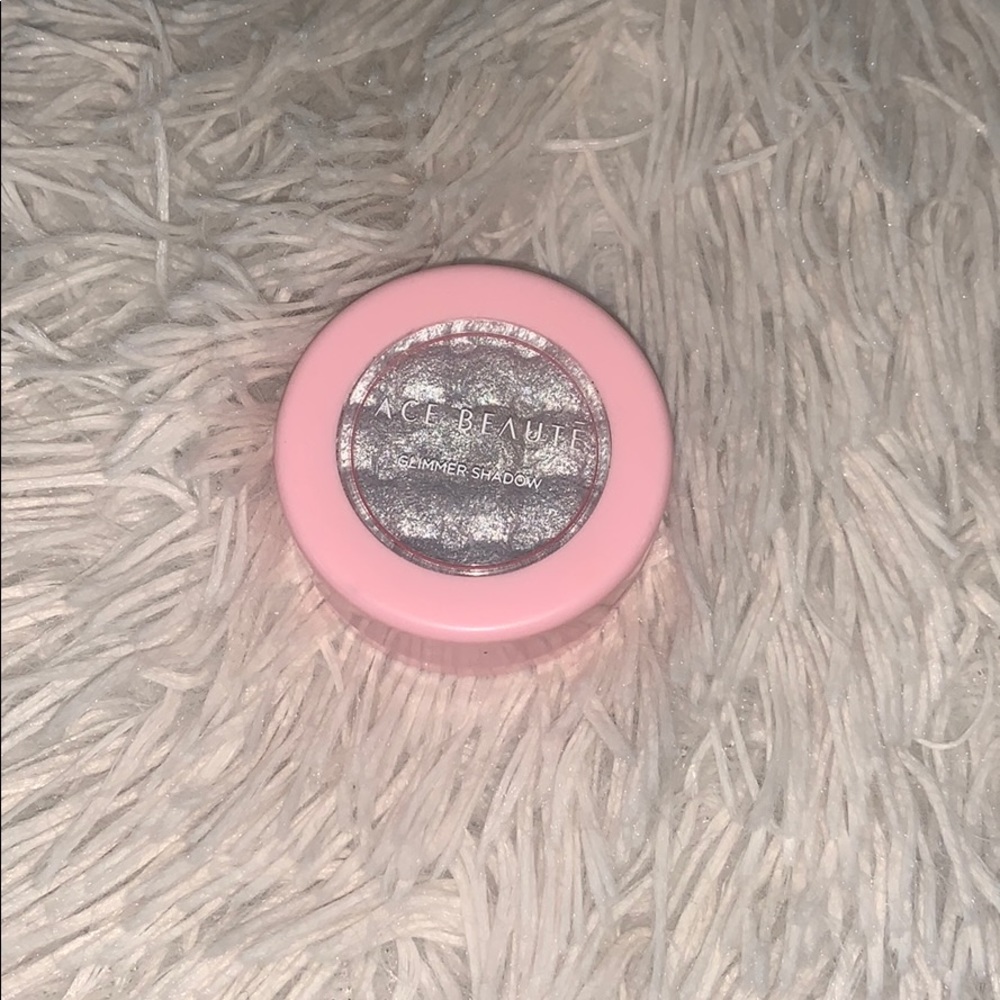Silver Glimmer shadow